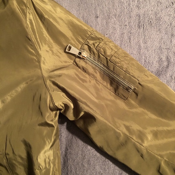 Bomber jacket. - Picture 2 of 3